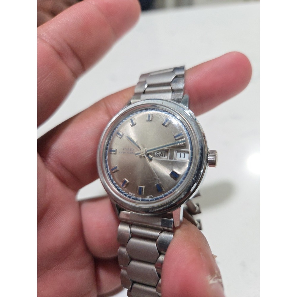 Vintage Timex Marlin 26850 Manual Wind Day Date Sunburst Dial Blue Index 35mm